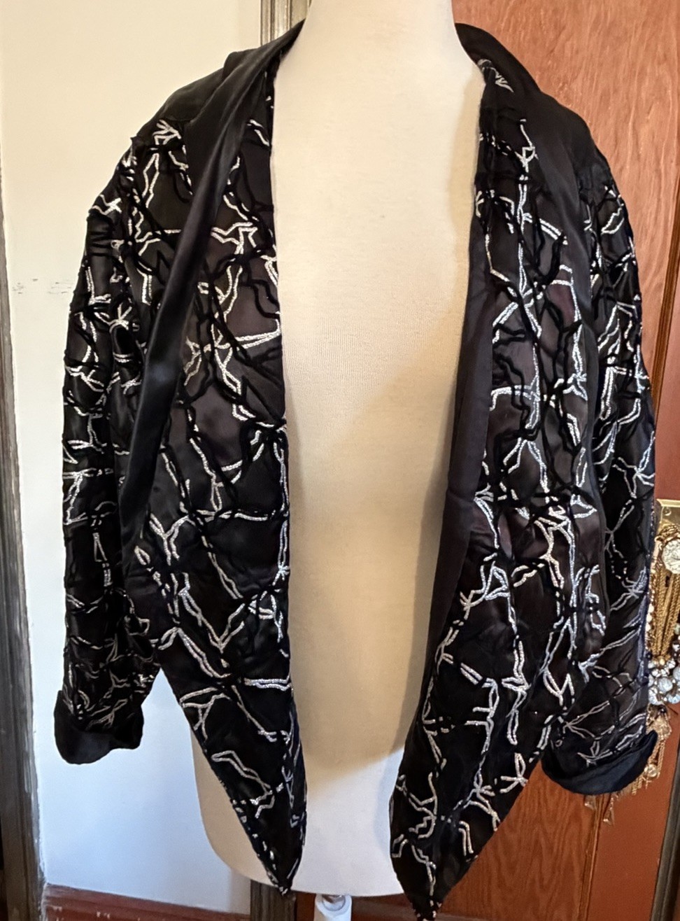 Vintage Ginger Black and Silver Abstract Metallic Evening Blazer Puffy Sleeves