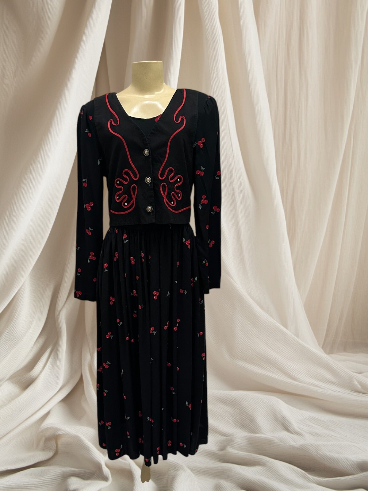 Vintage Leslie Lucks Cherries Country Vest Dress Sz M 80’s, 90’s