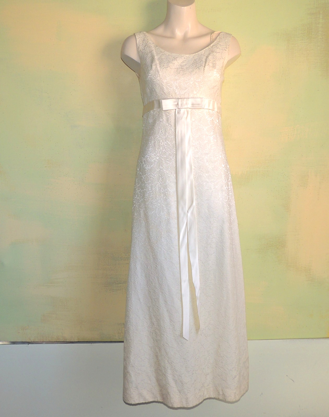Vintage 1950s Elegant ivory Brocade Column Dress Evening Gown Bridal Minimalist