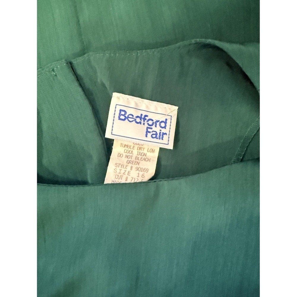 Vintage Bedford Fair Hunter Green Short-Sleeve Polyester Blouse Size 16
