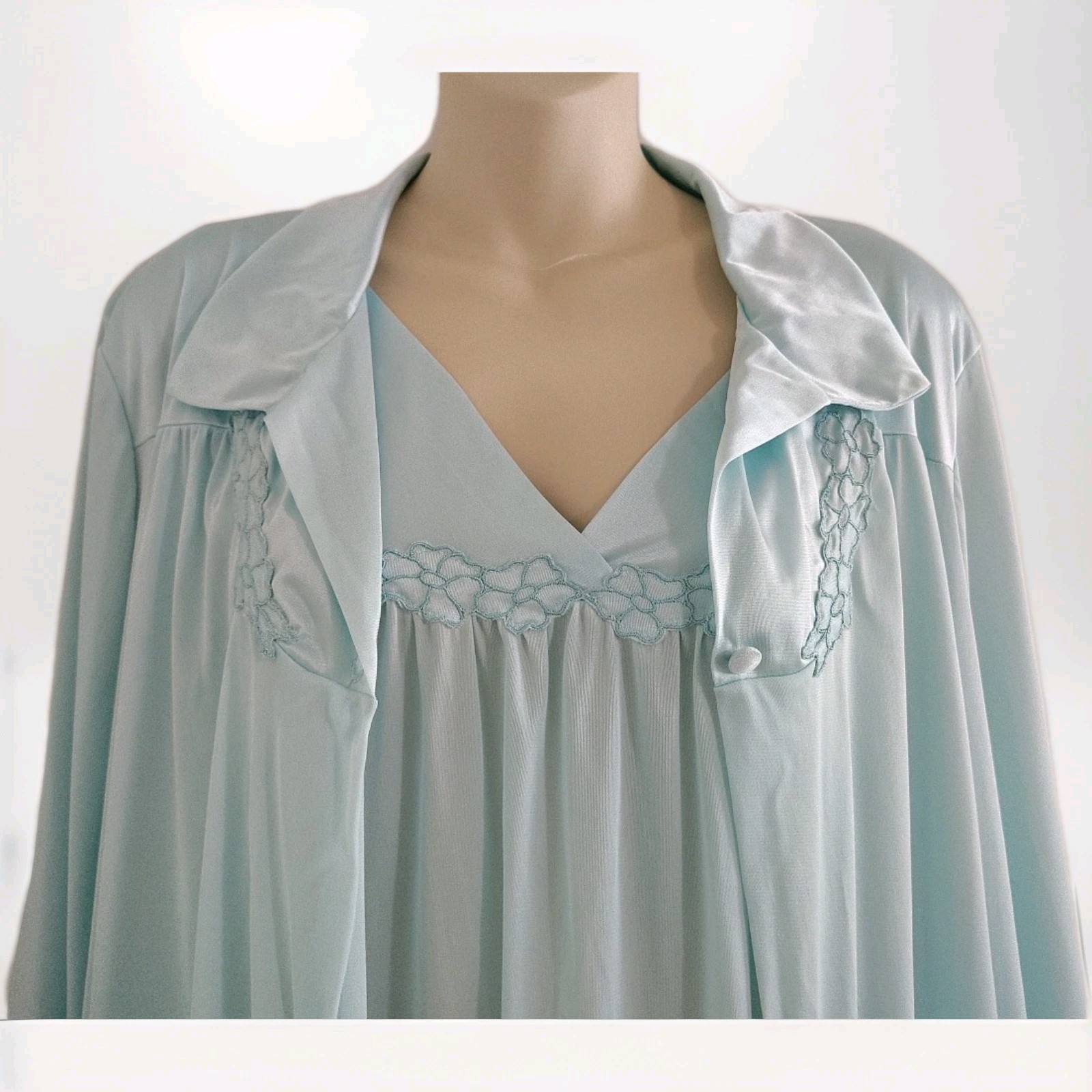 Vintage Vanity Fair Nylon Peignor Set Size XL Icy Aqua Robe Nightgown