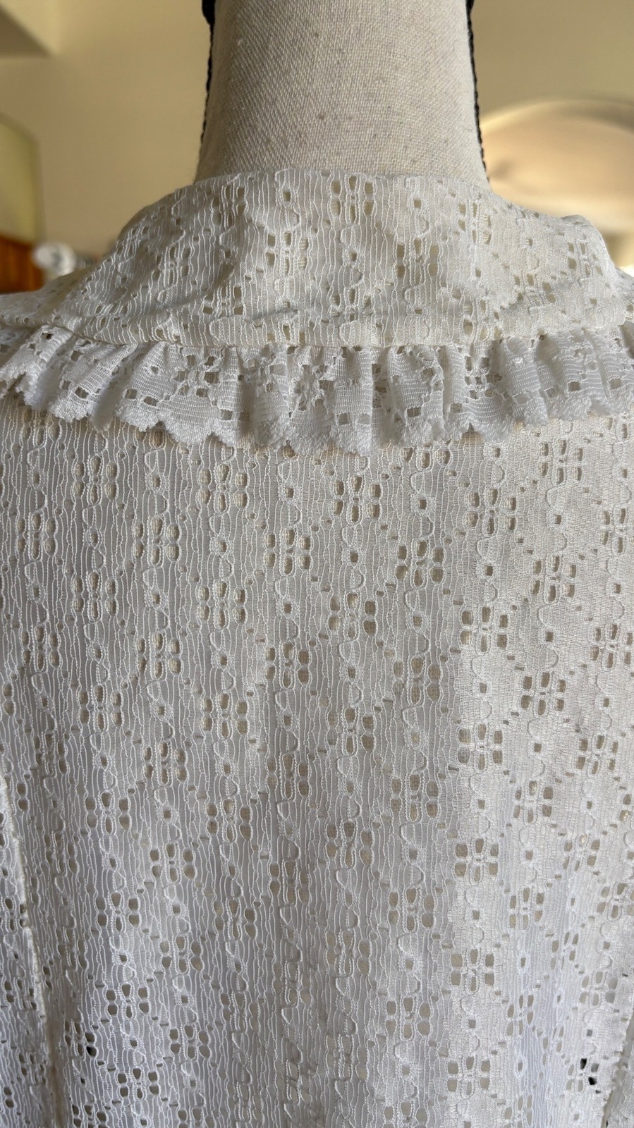 VTG Victorian Cottage Core Duster Robe White Eyelet Prairie Revival Medium