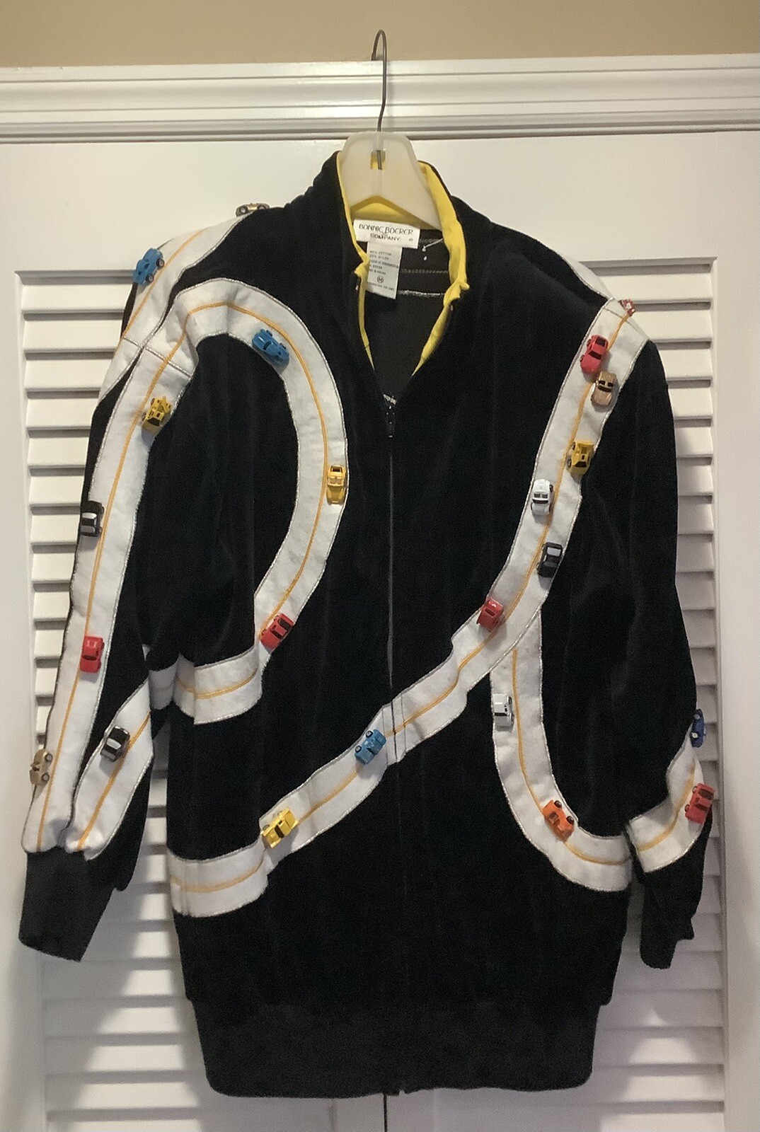 OMG! VINTAGE BONNIE BOERER 1980’S RACECAR/3D CARS/RACETRACK VELOUR JACKET! MED.