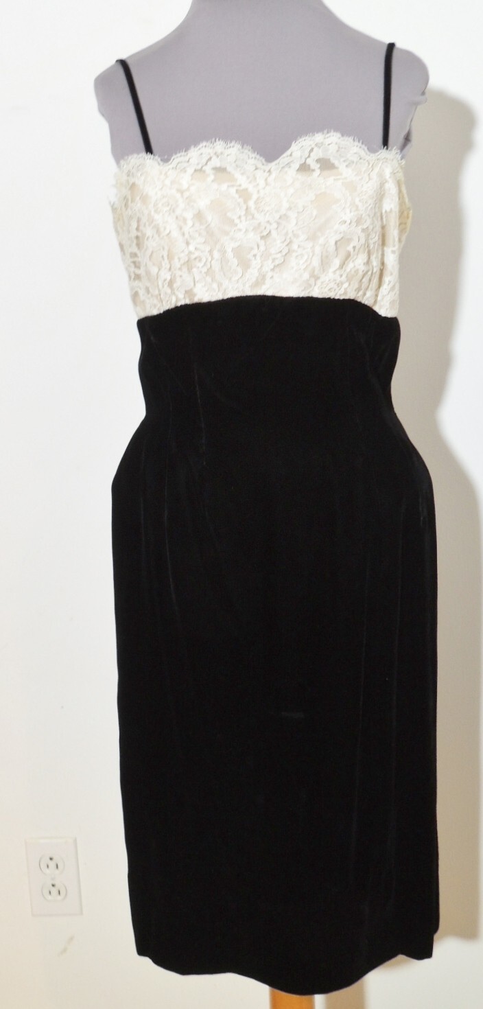 Sandra Sage Late 1950’s Black Velvet Dress / Jacket w Lace Trim SM