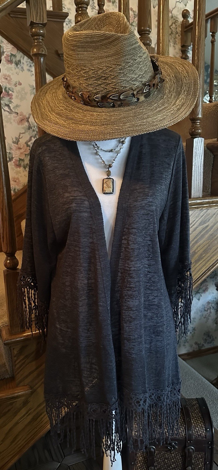 Vintage Eyeshadow Kimono; Dark Gray W/Lace & Fringe Sleeves & Hem; Size Medium
