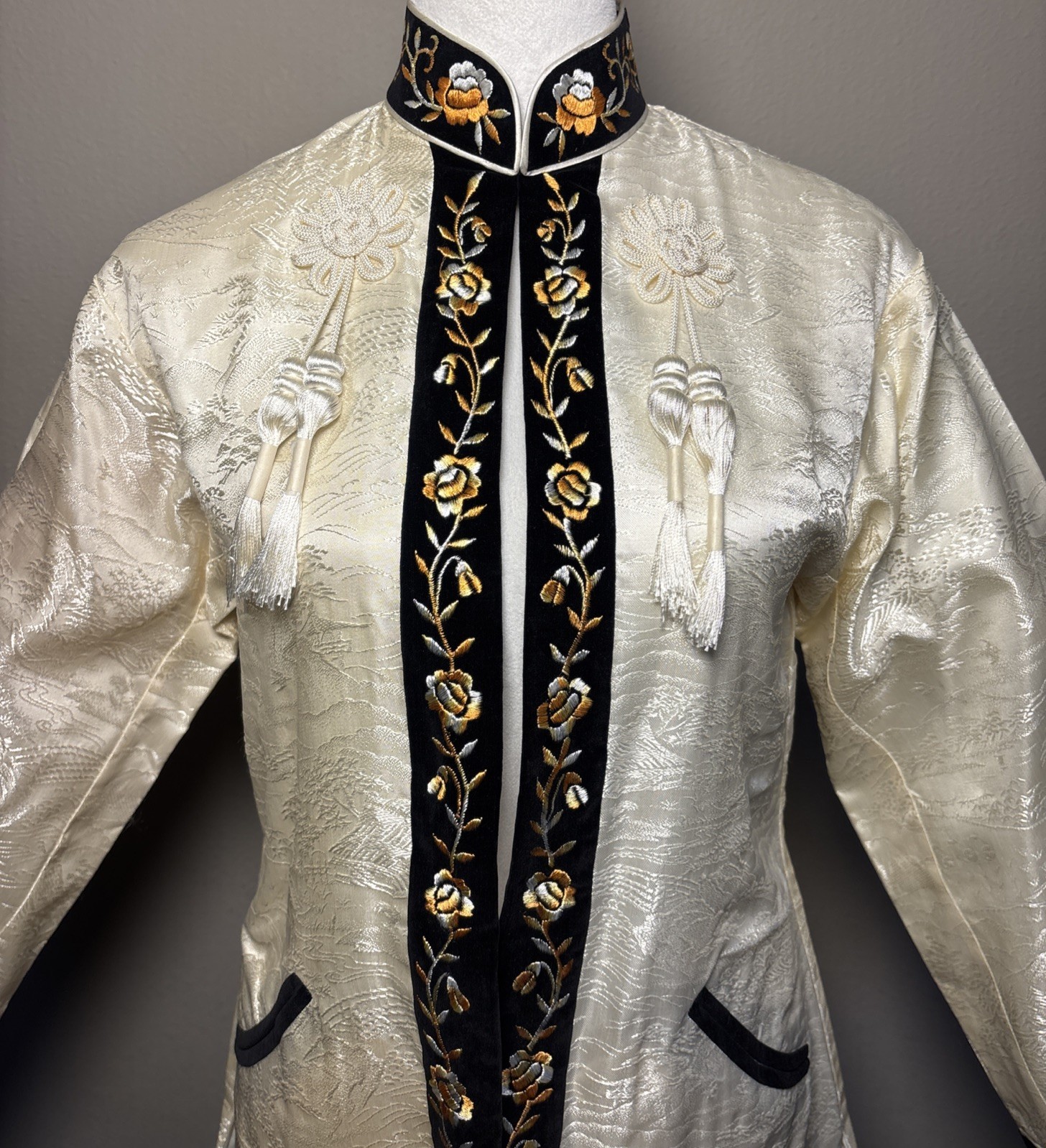50’s Women’s Korean Jacket Silk Jacquard Black ~ Cream Orange ~ White Flowers