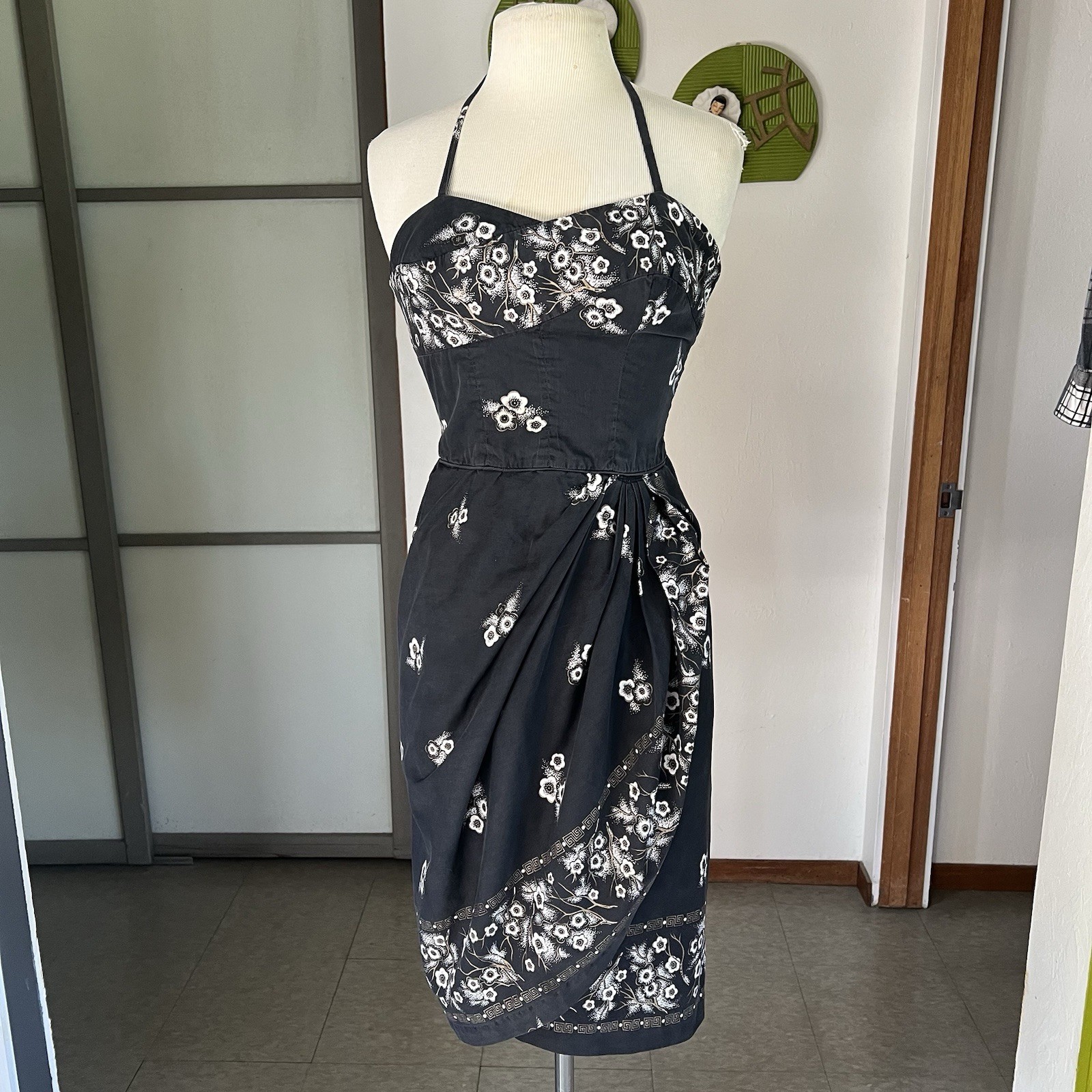 1950s Or 60s Tiki Sportswear Black Border Print Hawaiian Sarong Dress 26-27w