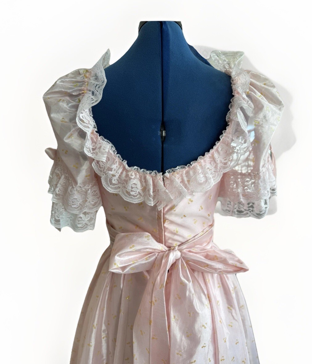 vintage 80s prom dress pink lace puffy bows tulle ball gown puff sleeve romantic