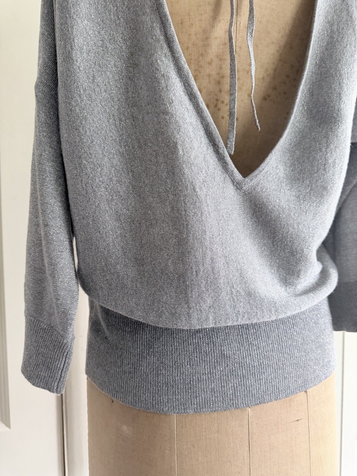 Vintage Y2K Open Back Glittery Silver Metallic Sweater New York & Co S/M
