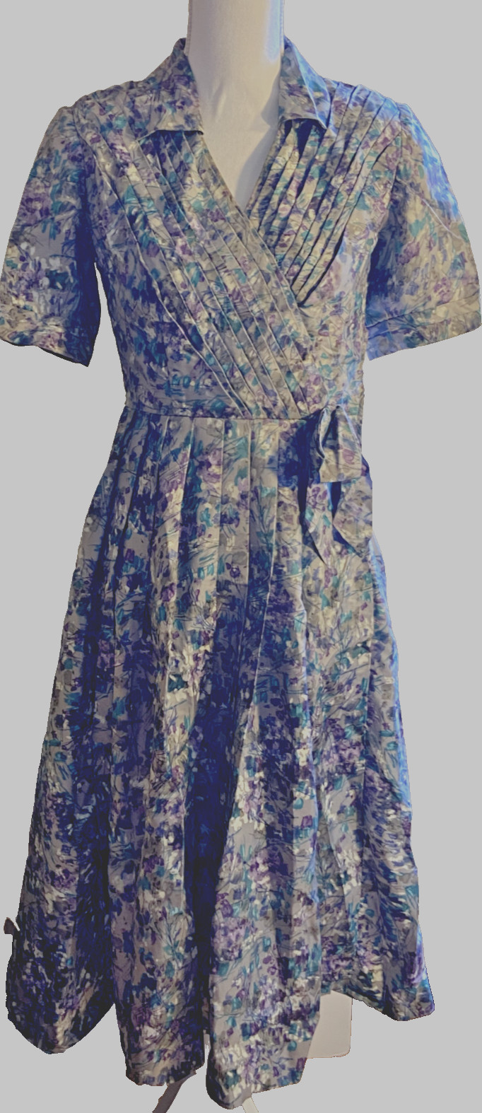 1950 wiggle dress vintage polyester gorgeous pleats purple floral size 8 AU SML