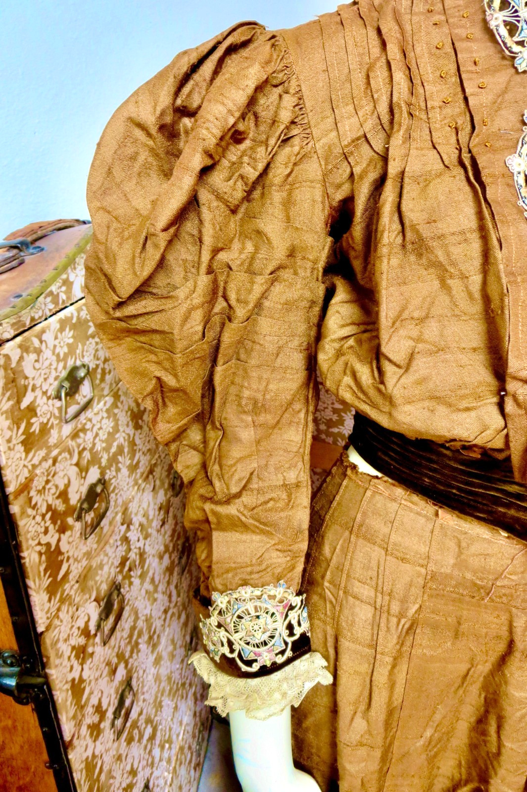Antique Gibson Girl Brown Silk Two Piece Dress Mutton Sleeves High Neck