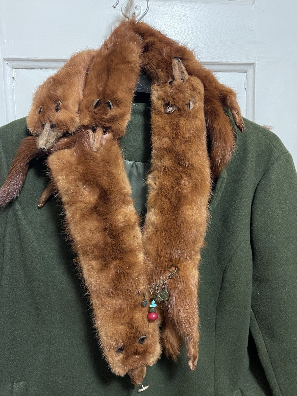 Vintage 1940s Red Brown Mink Fur Stole 5 Pelts Lined w/ Heads Tails & Clasp Wrap