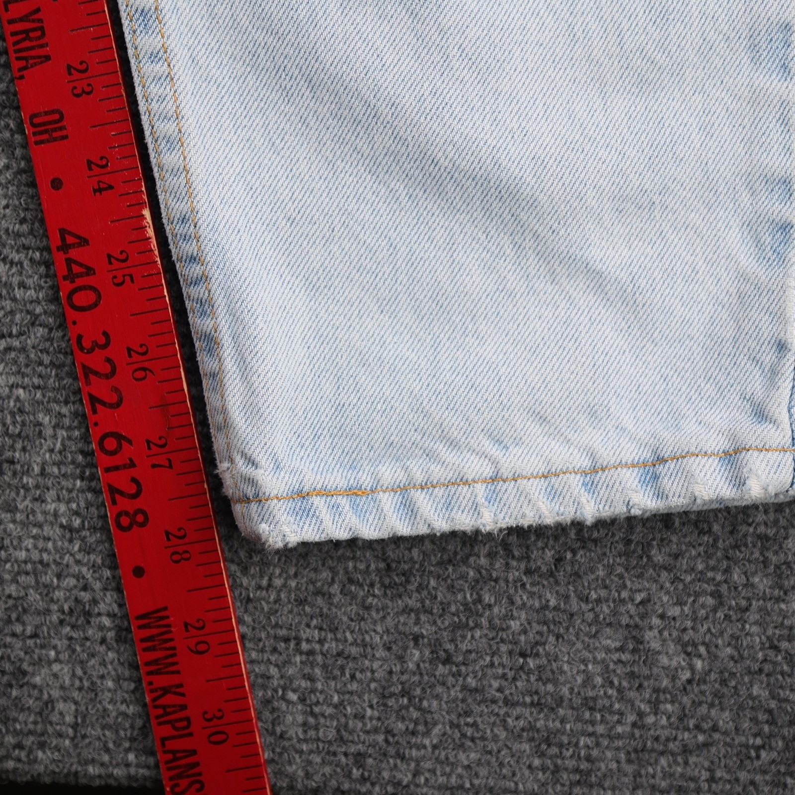 Vintage Levis 521 Tapered Fit High Rise Mom Jeans Light Wash Blue Women 14 Short