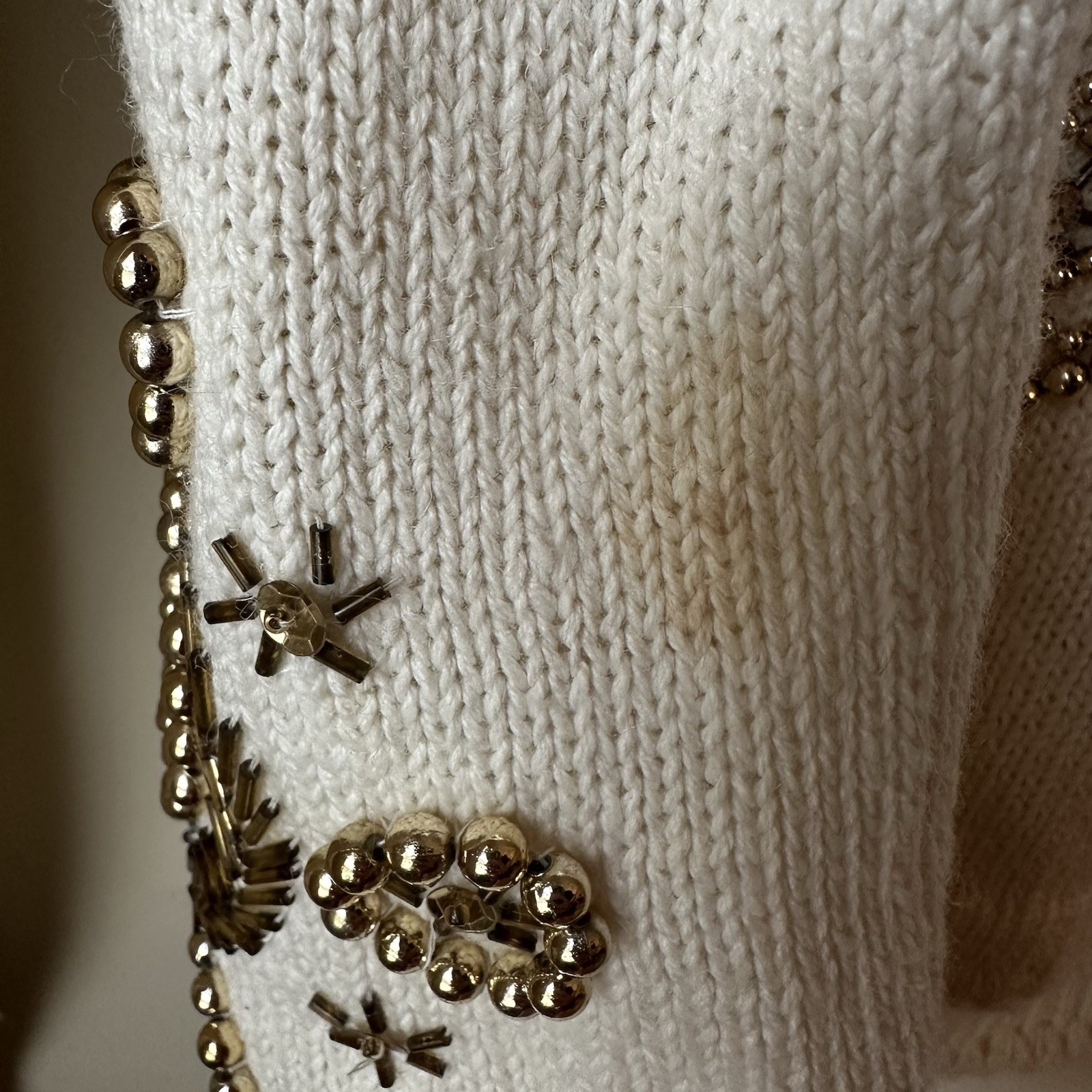 1990s Vintage Victoria Harbour Size M Beaded Off White Knit Sweater Cardigan