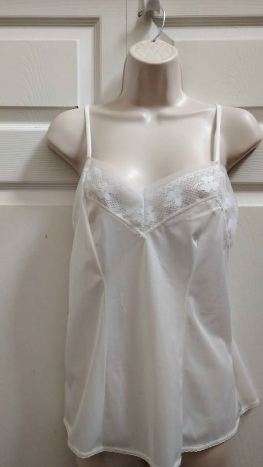 New Ashley Taylor White Slip Camisole Top Lace Trim V-Neck Medium