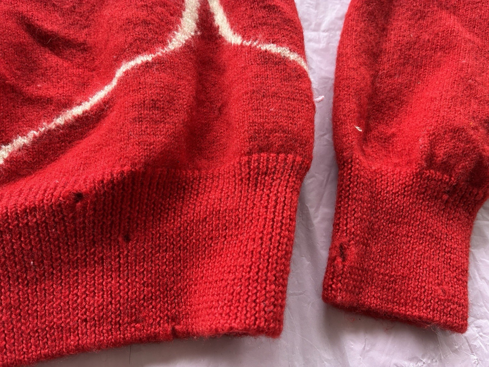 Pringle of Scotland Vintage Sweater Retro Red Wool Knit Crewneck Pullover Sz S