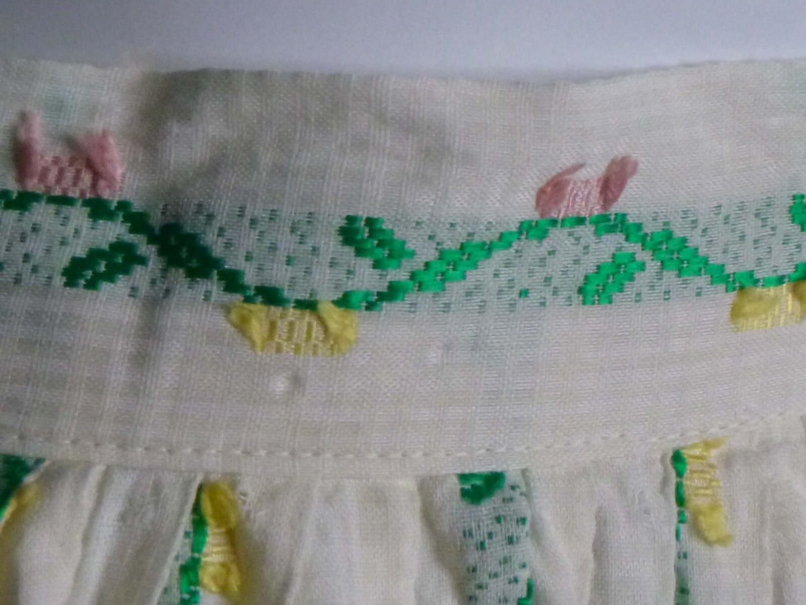 Vtg 50s 60s Cotton Clip Dot Dimity Floral Skirt Green Pink Yellow 23″ Waist