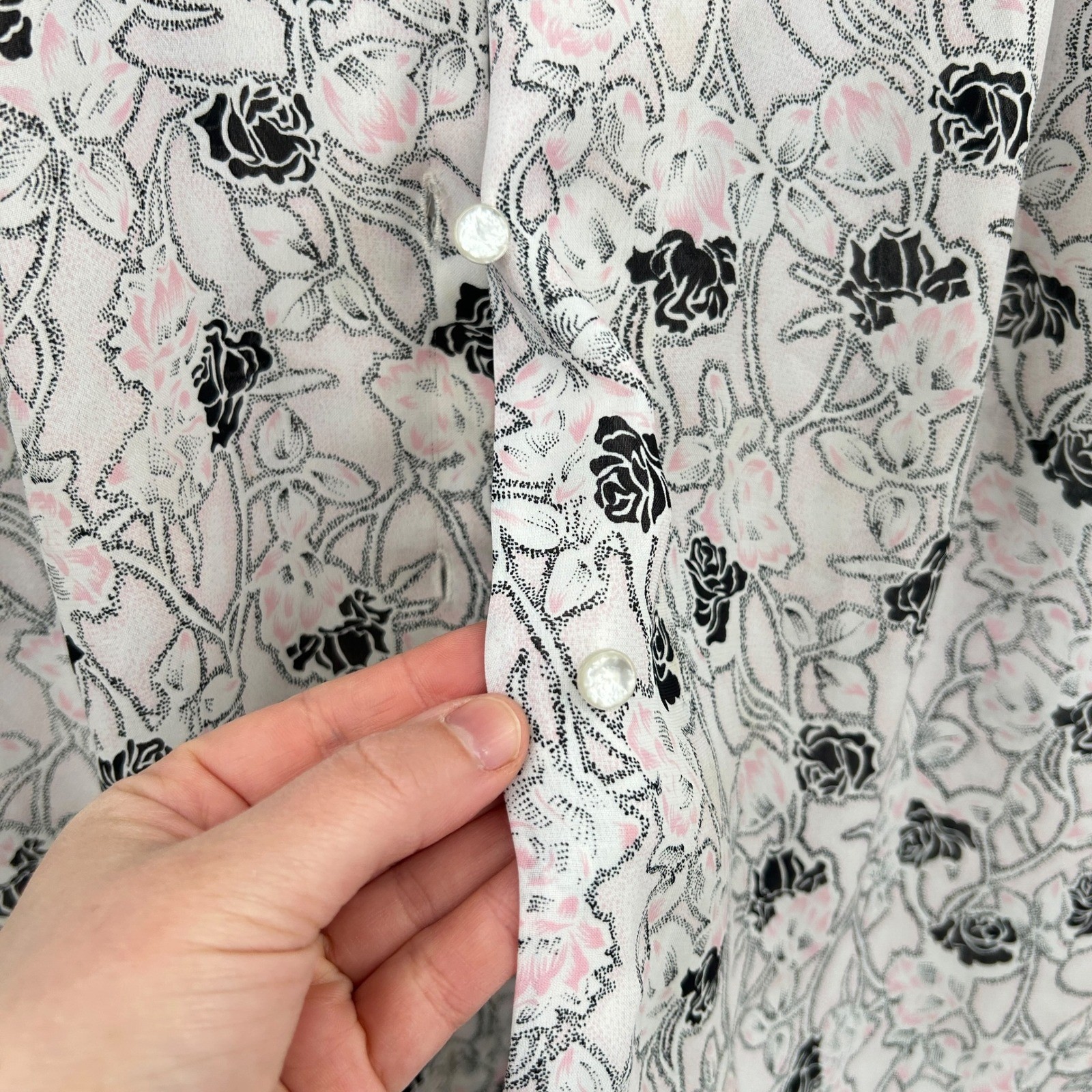 Vintage Floral Button Blouse Large White Pink Roses Soft Girl Cottagecore
