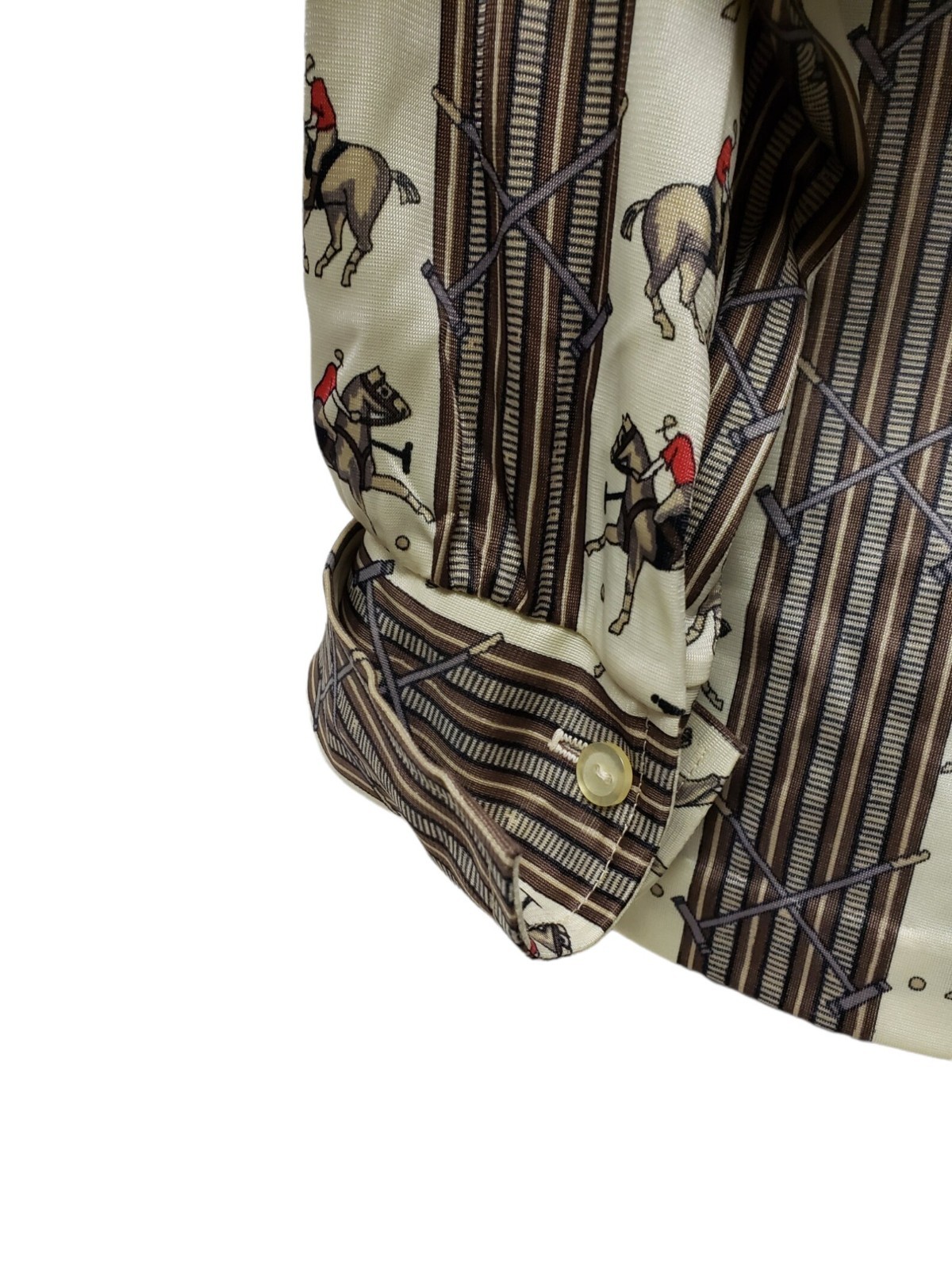 Vintage 70s Equestrian Print Nylon Shirt – The Wilroy Traveler . Fits M – L