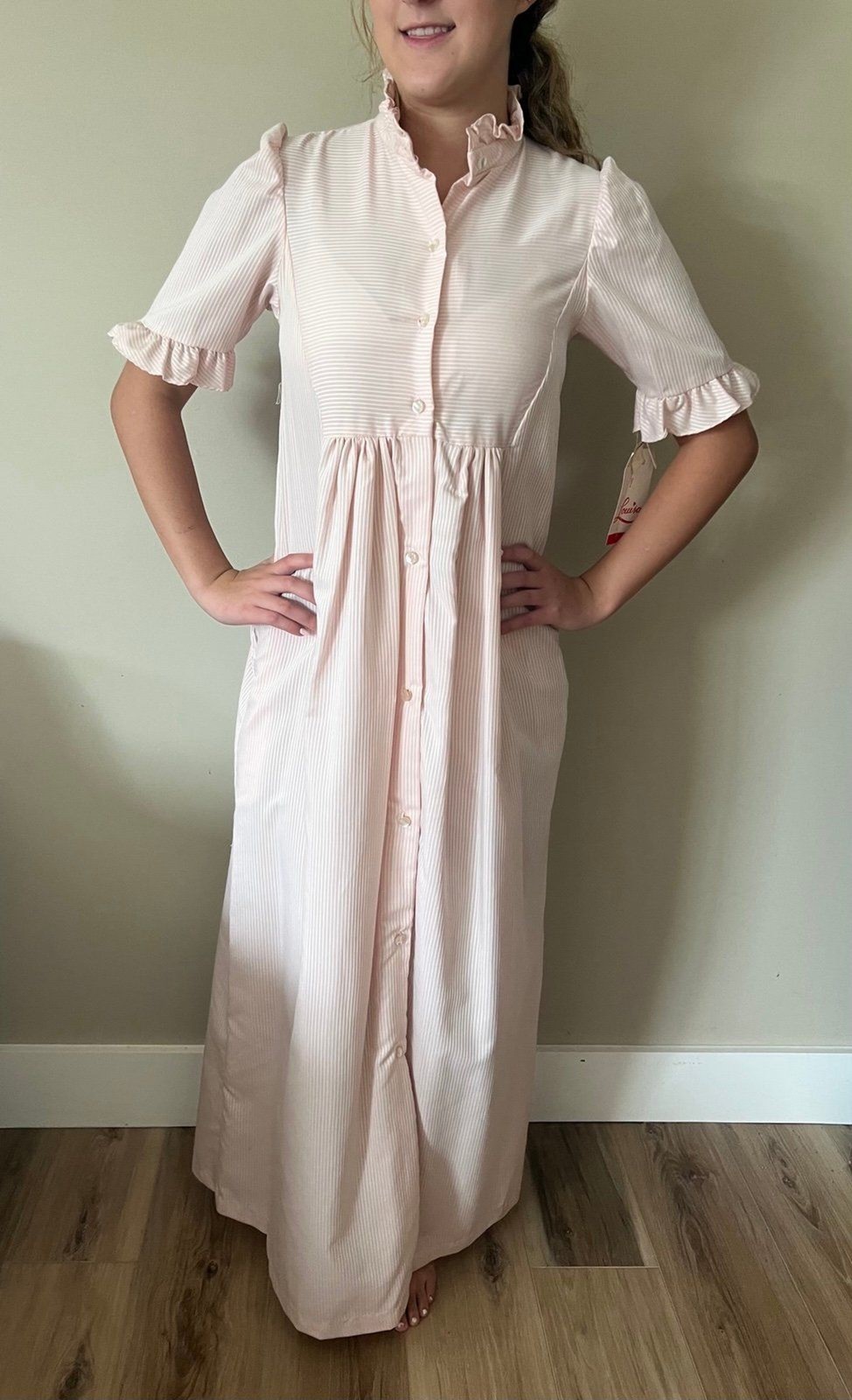 BNWT 1950s Vintage Womens Pink Striped Seersucker Long Nightgown by Louisa