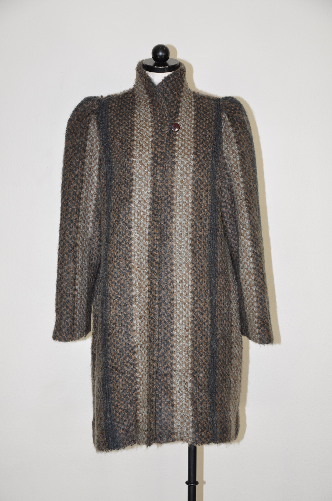 Vintage 80s Gray Wide Stripe Wool Boucle Loop Knit Puff Sleeve Wrap Coat Women M