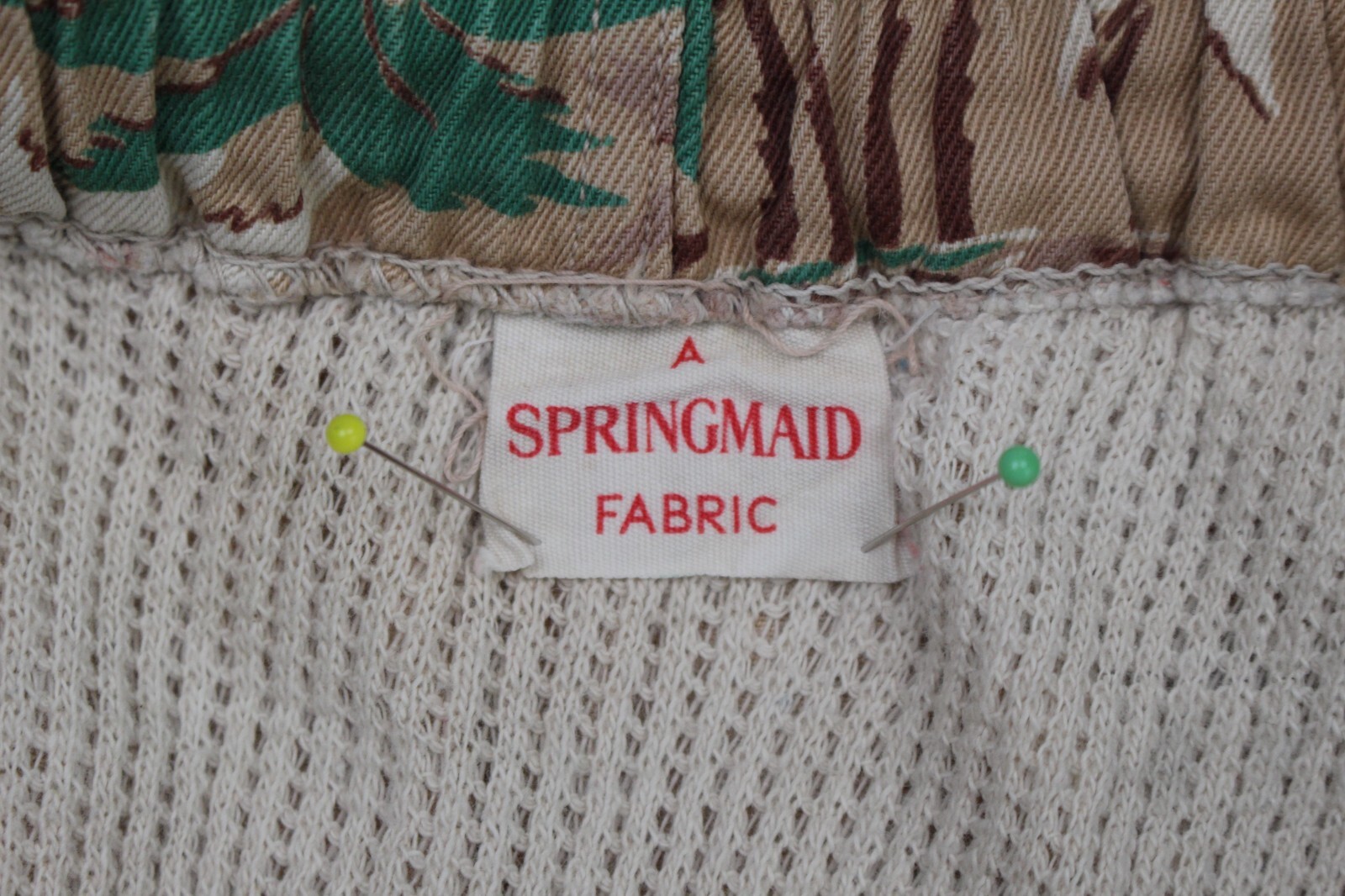 Vintage Springmaid Fabric Shorts Womens Small Hawaiian Print 1940s Flaws