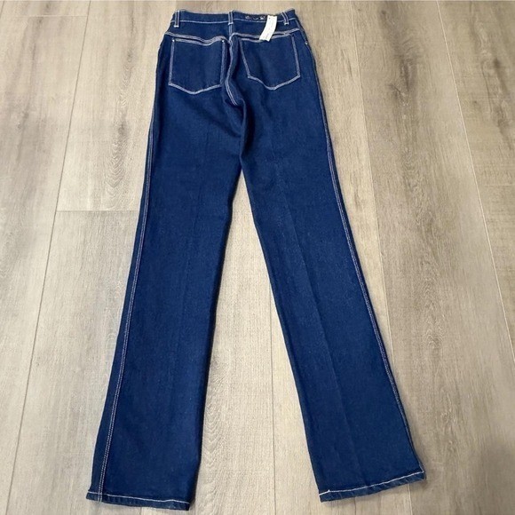 Gloria Vanderbilt Vintage High Rise Straight Leg Indigo Jeans White Stitching 6