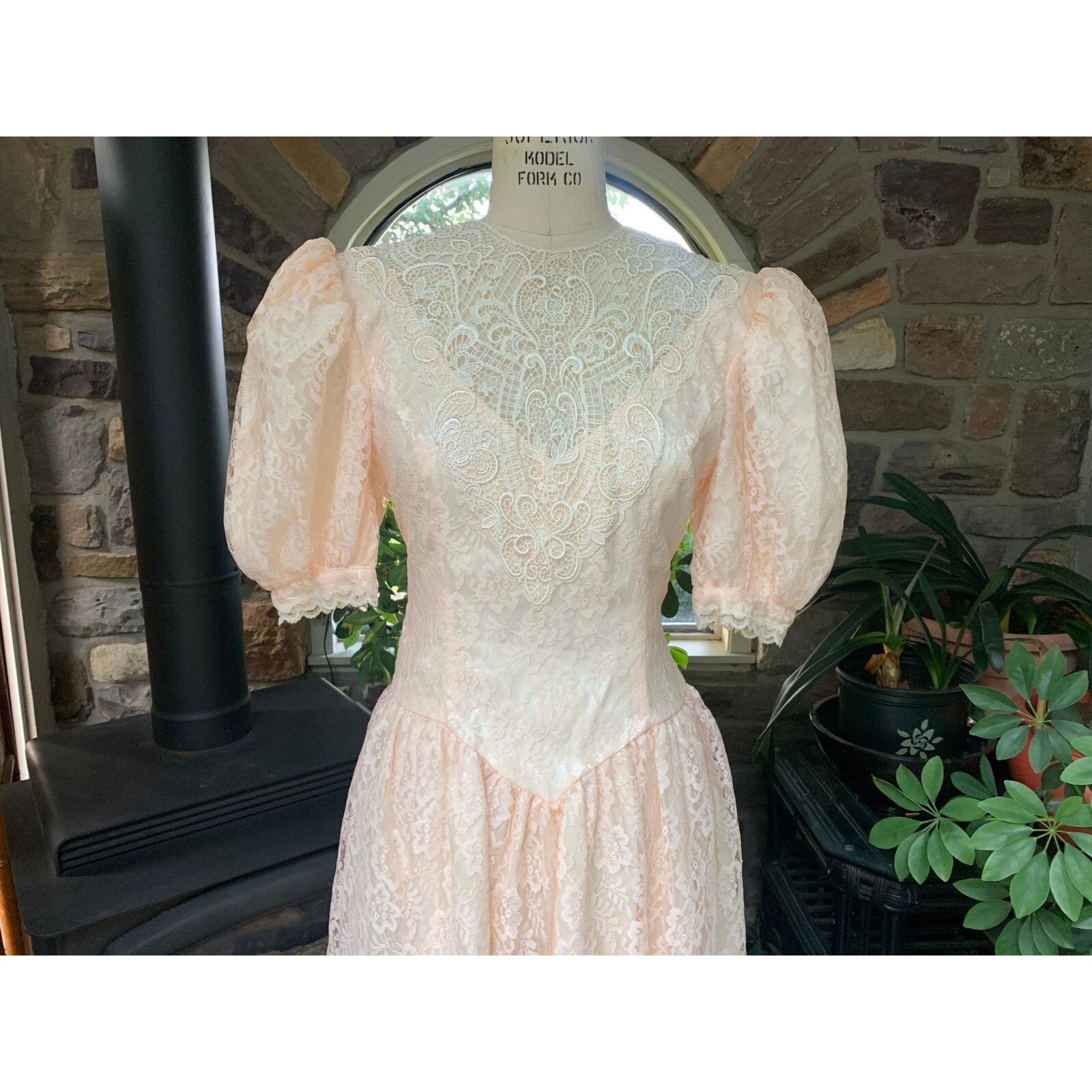Vintage 1980s Jessica McClintock Peach Lace and Ivory Satin Tea Length Dress