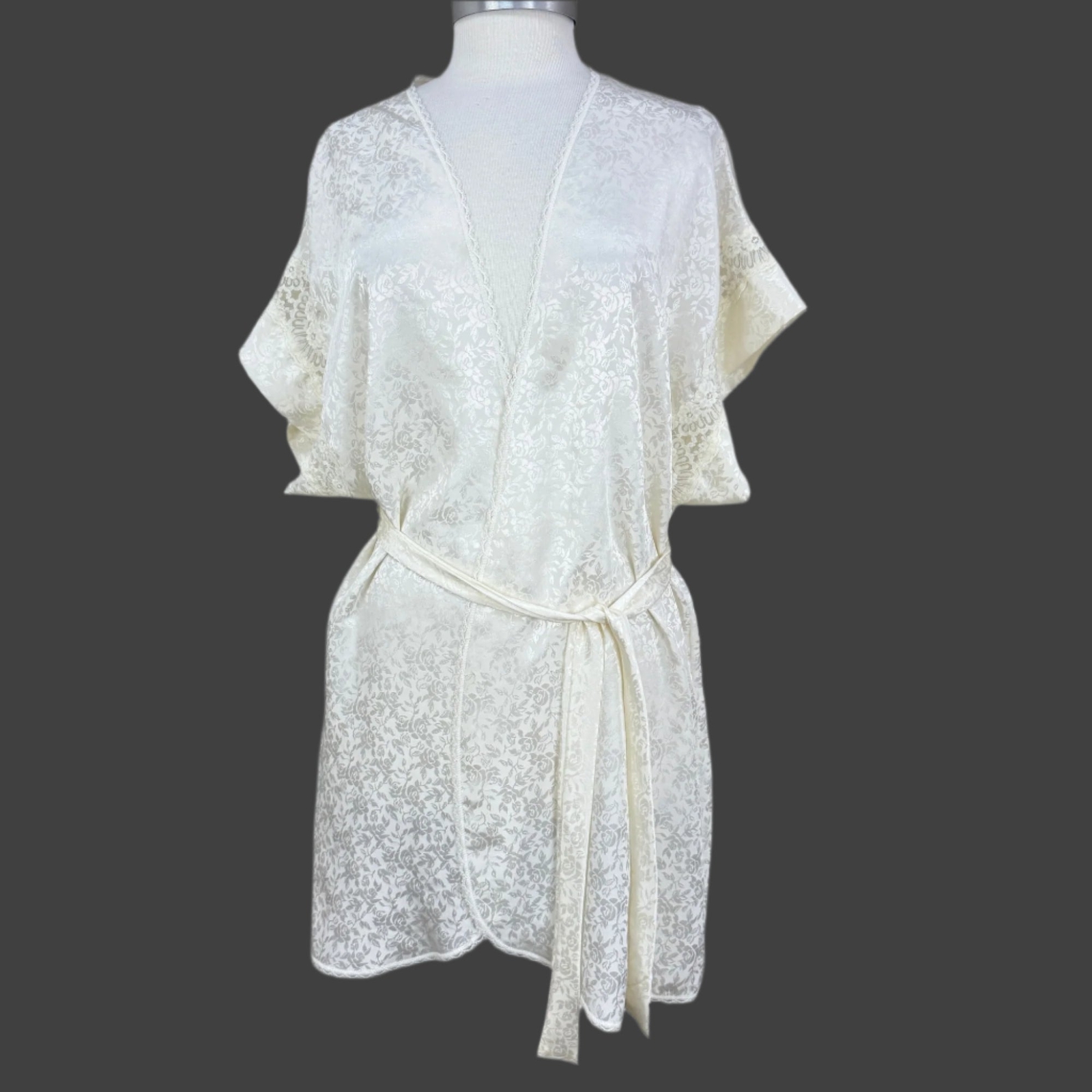 VTG Lucie Ann Satin & Lace Robe Size Medium USA