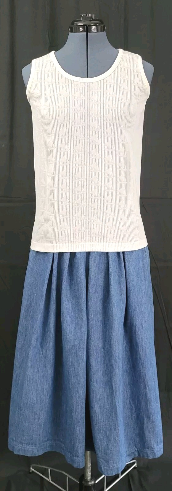 Vintage Miss K Creamy White Textured/Sailboat Patterned Knit Shell Size Medium