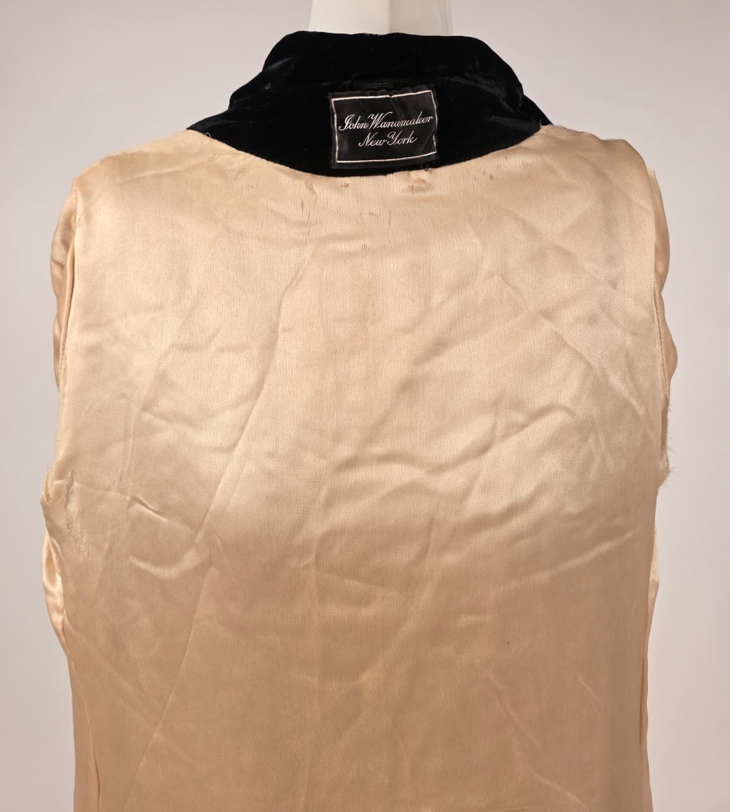ANTIQUE 1930’S PLUSH BLACK SILK VELVET OERA COAT BY JOHN WANAMAKER