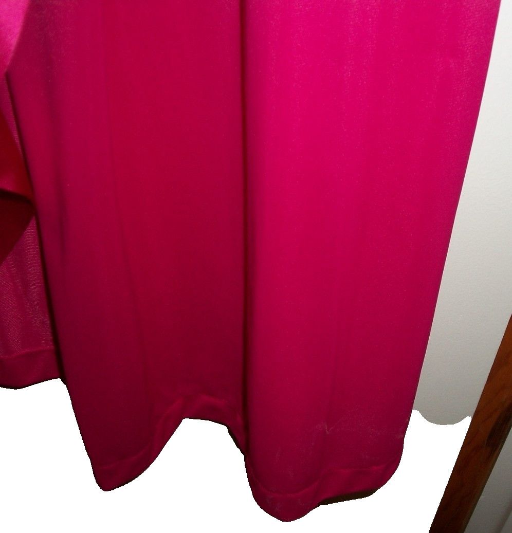 Vintage Vanity Fair MAGENTA PINK Robe Nightgown Set M USA SILKY NYLON RETRO 70’s