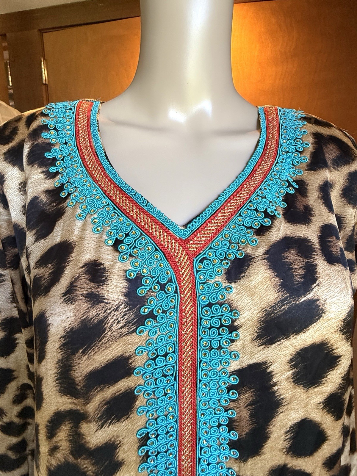 Womans Vintage Leopard Print Caftan. Satin Like With Sequin Trim. Lined.
