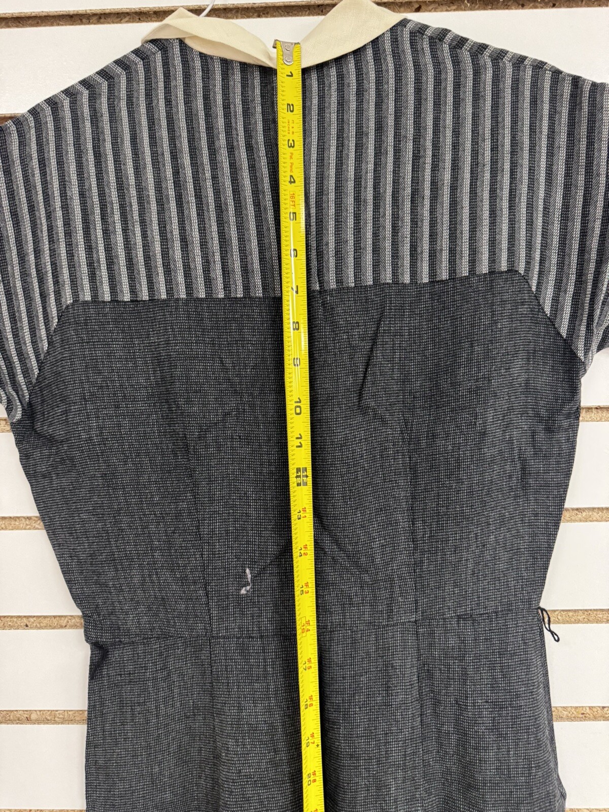 Vintage 1950s Day Dress Blue Quarter Button White Collar Zipper Side W 26″ BL