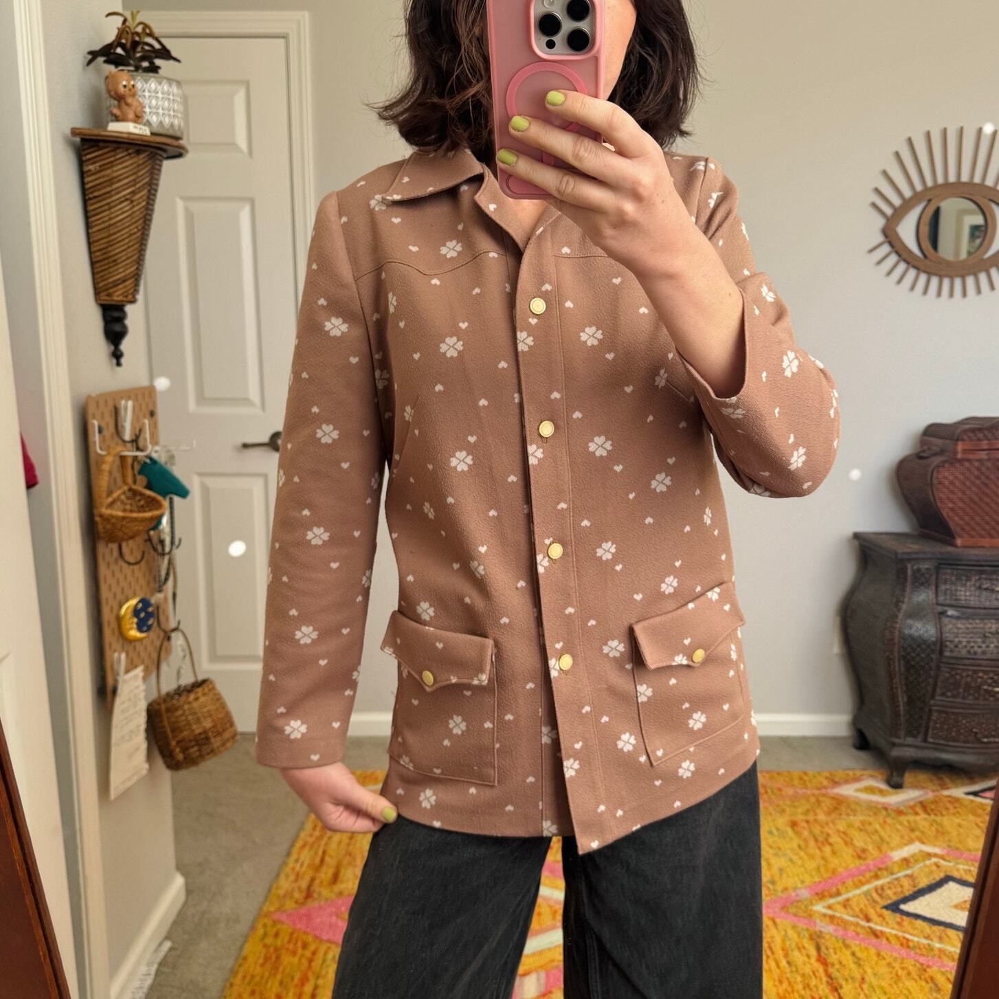 Vintage 70s heart clover taupe shirt jacket double knit poly big pockets sz M-L