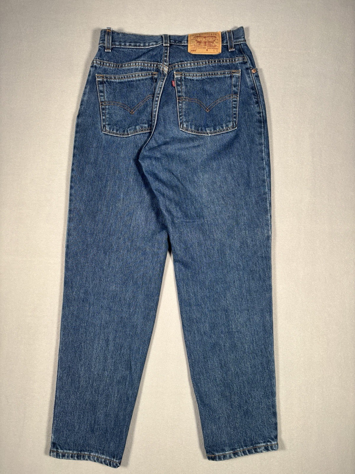 Vintage Levi’s 550 Relaxed Fit Tapered Leg Womens Size 8S (Fits 28×29) Blue Y2K