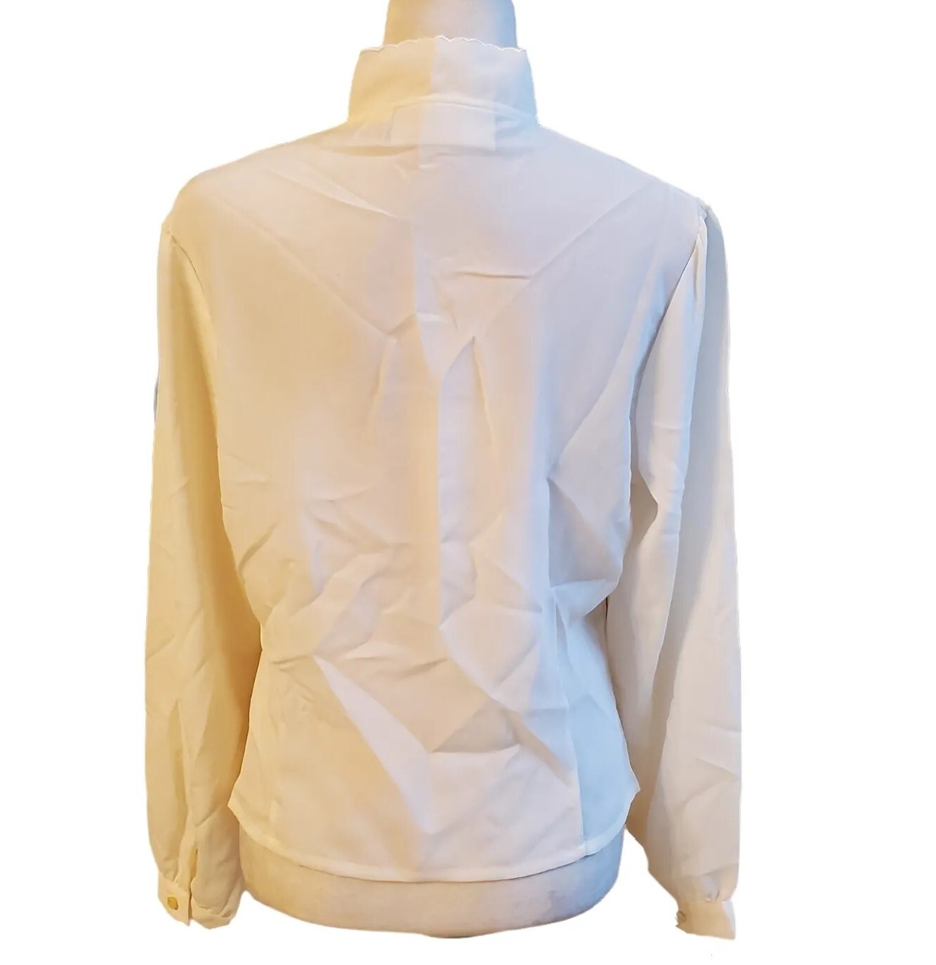 Vintage Claudia Richard Women’s Ivory Polyester Shirt Blouse Embroidered Size 10