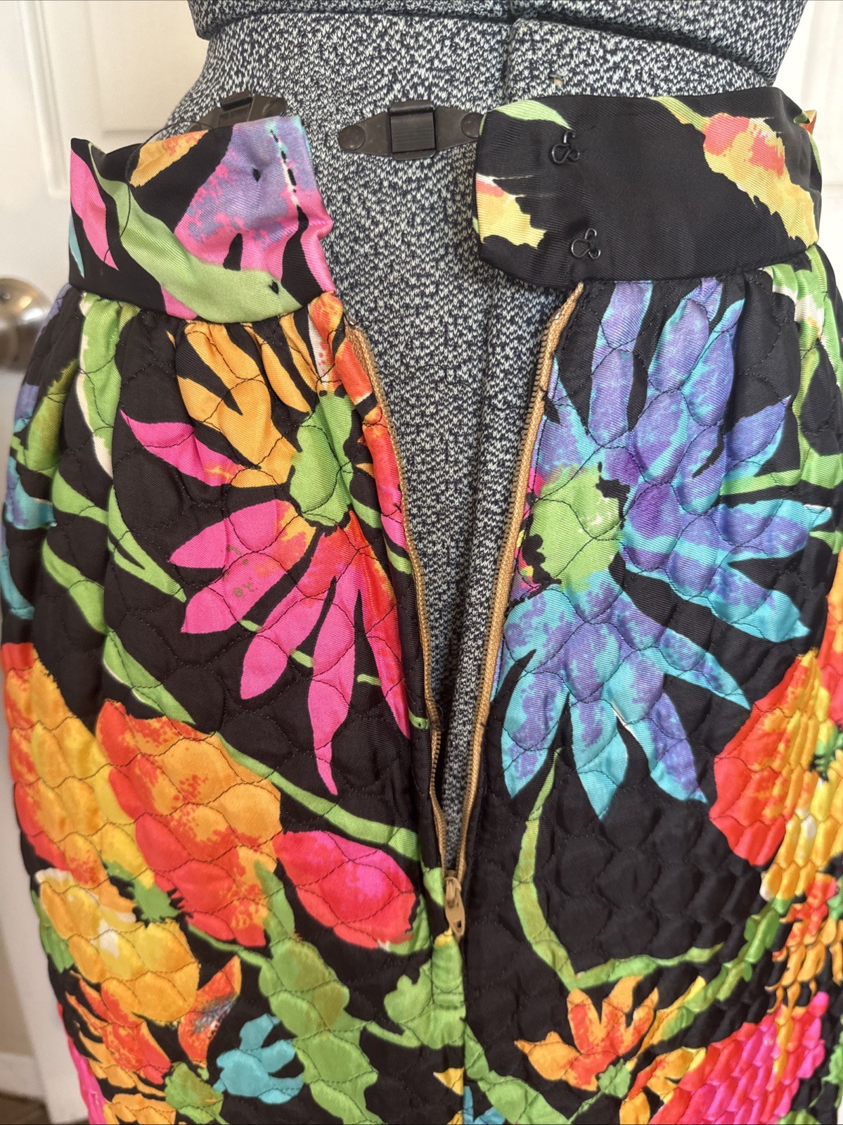 Vintage 1960s Womens Long Quilted Skirt Neon Flower Power Bonwit Teller XXS XS
