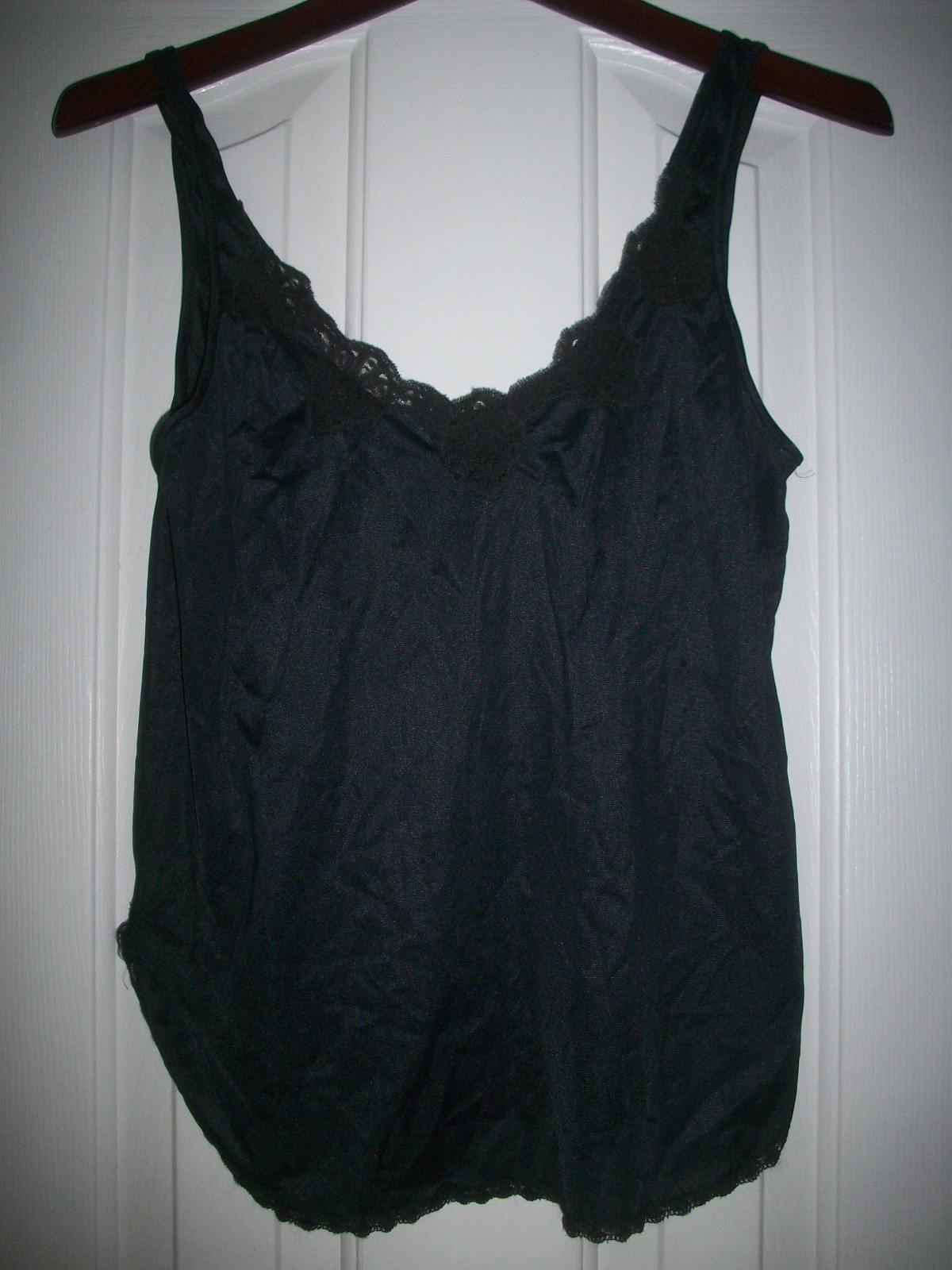 Vintage Formfit Rogers Sweetheart Slip Top Black Lace Camisole shirttail hem 34