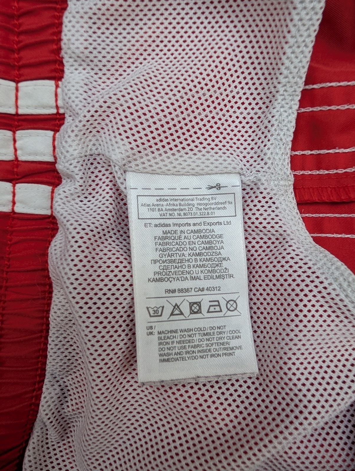 Adidas Sprinter Glanz Womens Shorts S Red Sports Vintage Football Casual Retro