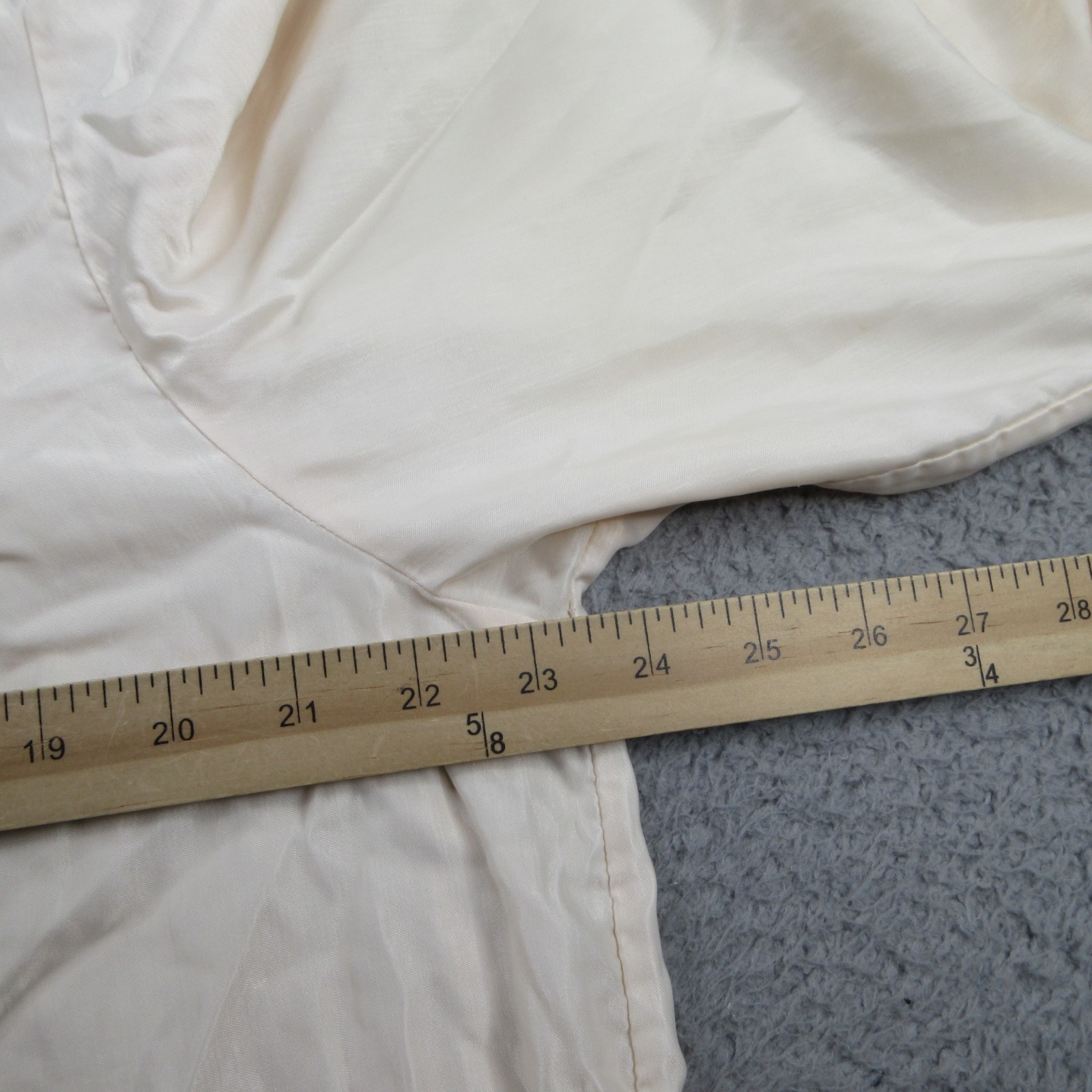 Vintage Lady Barbizon Nightgown Womens XL Beige Long Sleeve Sleepwear
