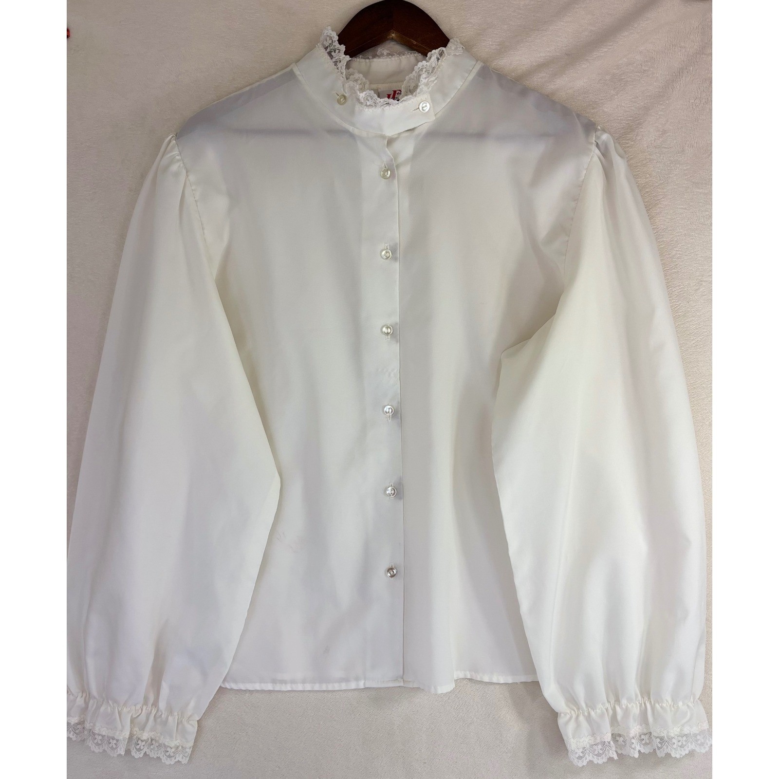 VINTAGE White Lace Blouse Prairie Cottage High Neck Victorian Puff Sleeve Button