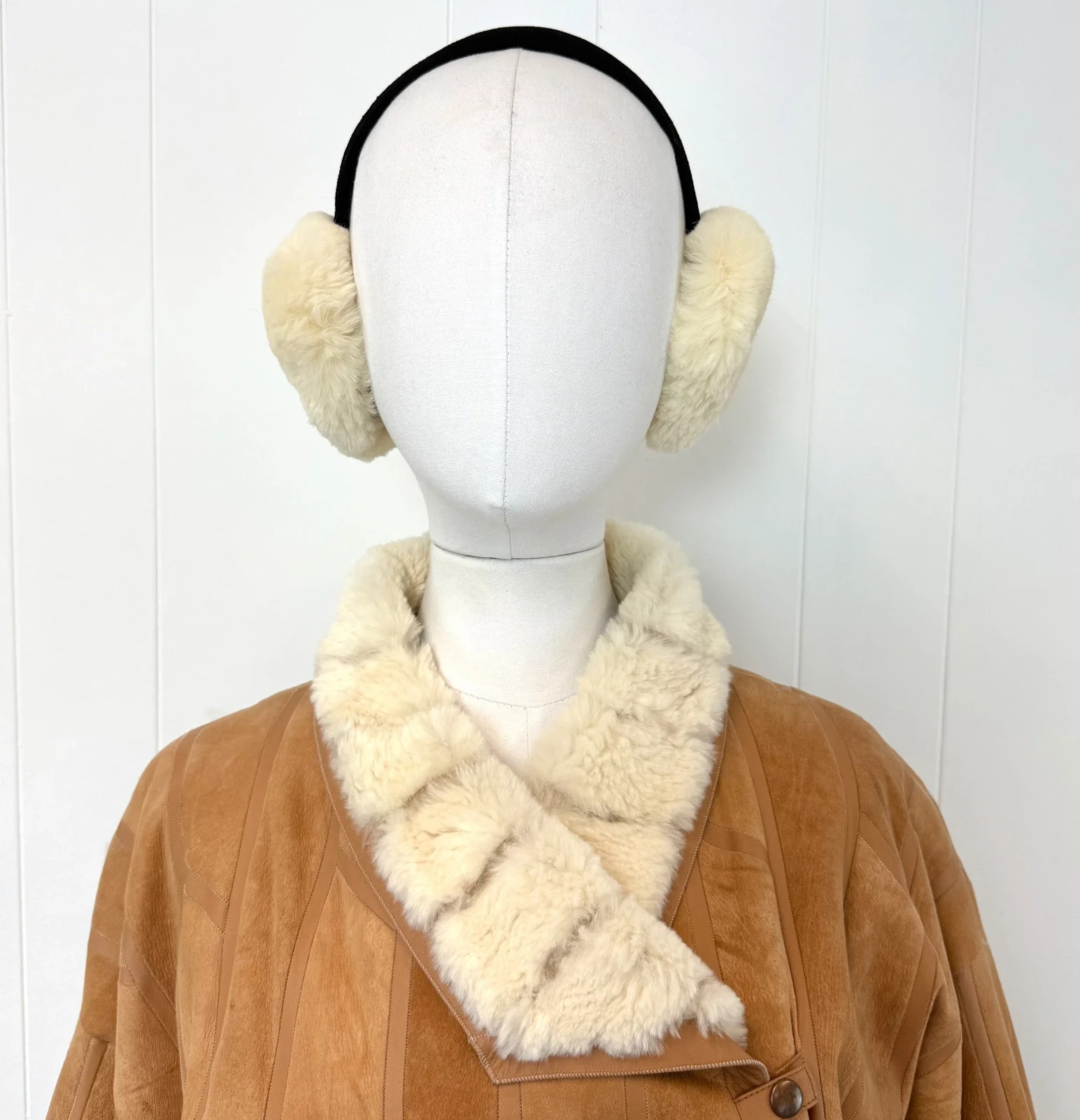 Vintage 1970s 80s Krizia Italy Brown Suede Leather Chinchilla Fur Coat Jacket