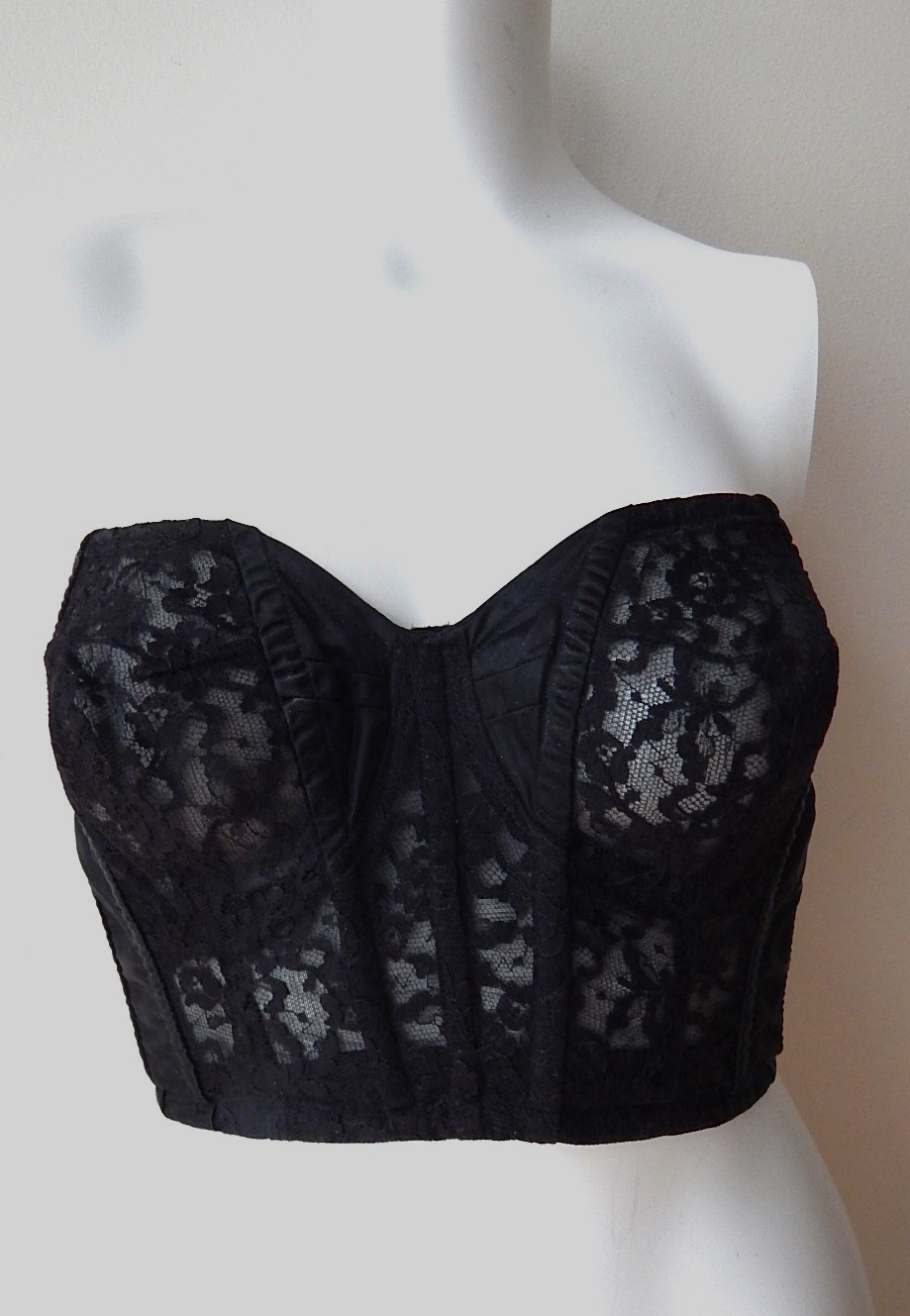 Beautiful Vintage Sidallis 3/4 length bra, size 36B