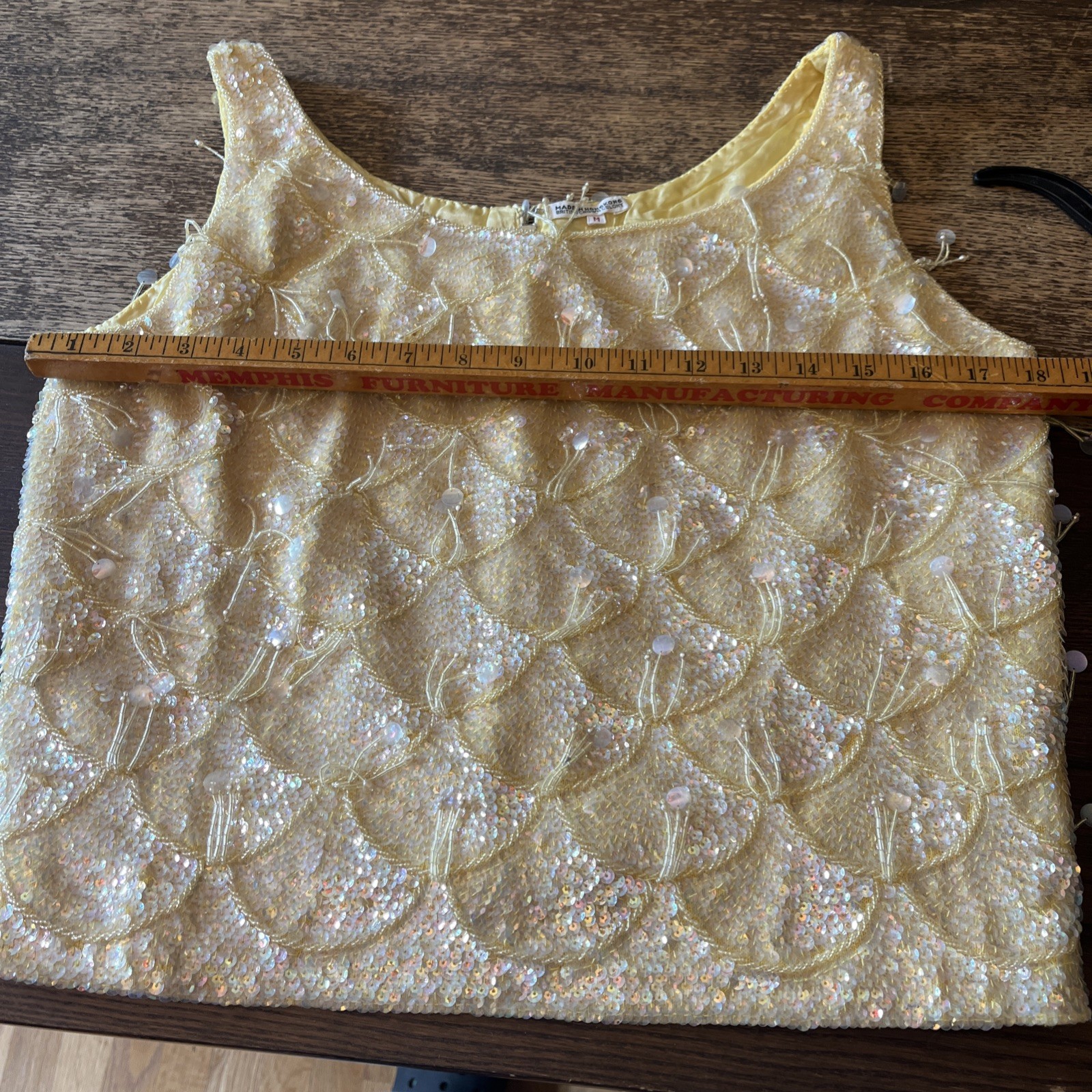 Vintage 60s House of Gold Hong Kong Pink Beaded Sequin Lattice Shell Top