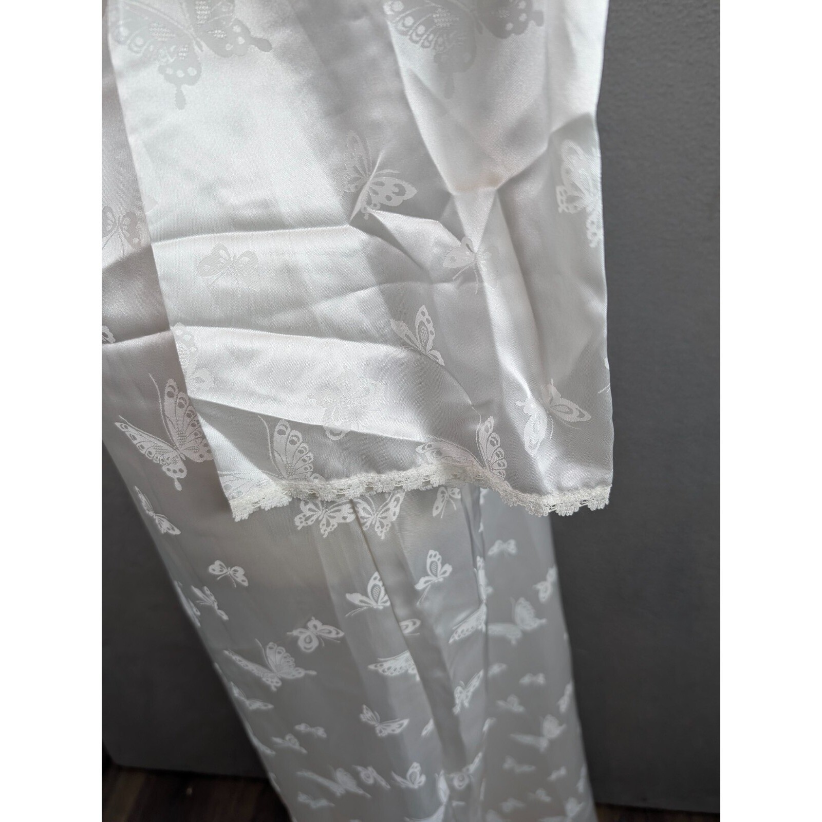 Vintage Papillon by Paula Carbone Ethereal Butterfly Nightgown Size M White USA