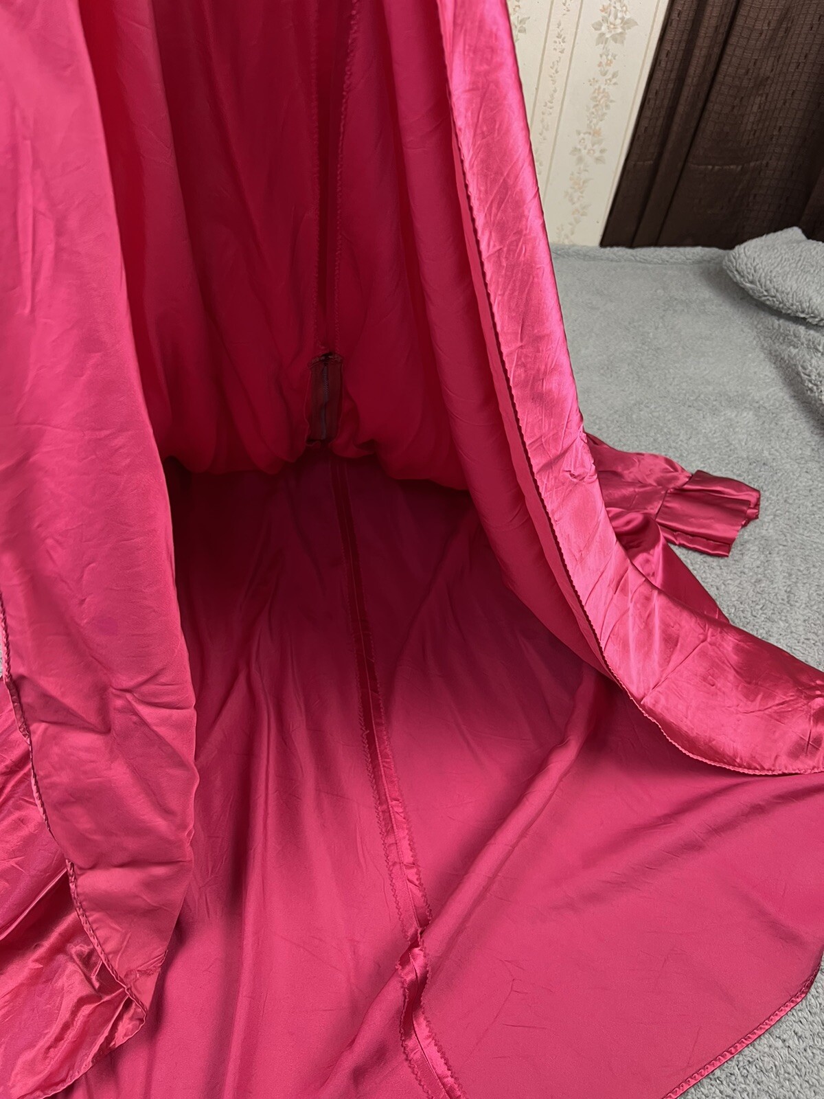 Vintage 1940s Maxan Bridal Negligee Housecoat Robe Barbiecore Hot Pink Regal