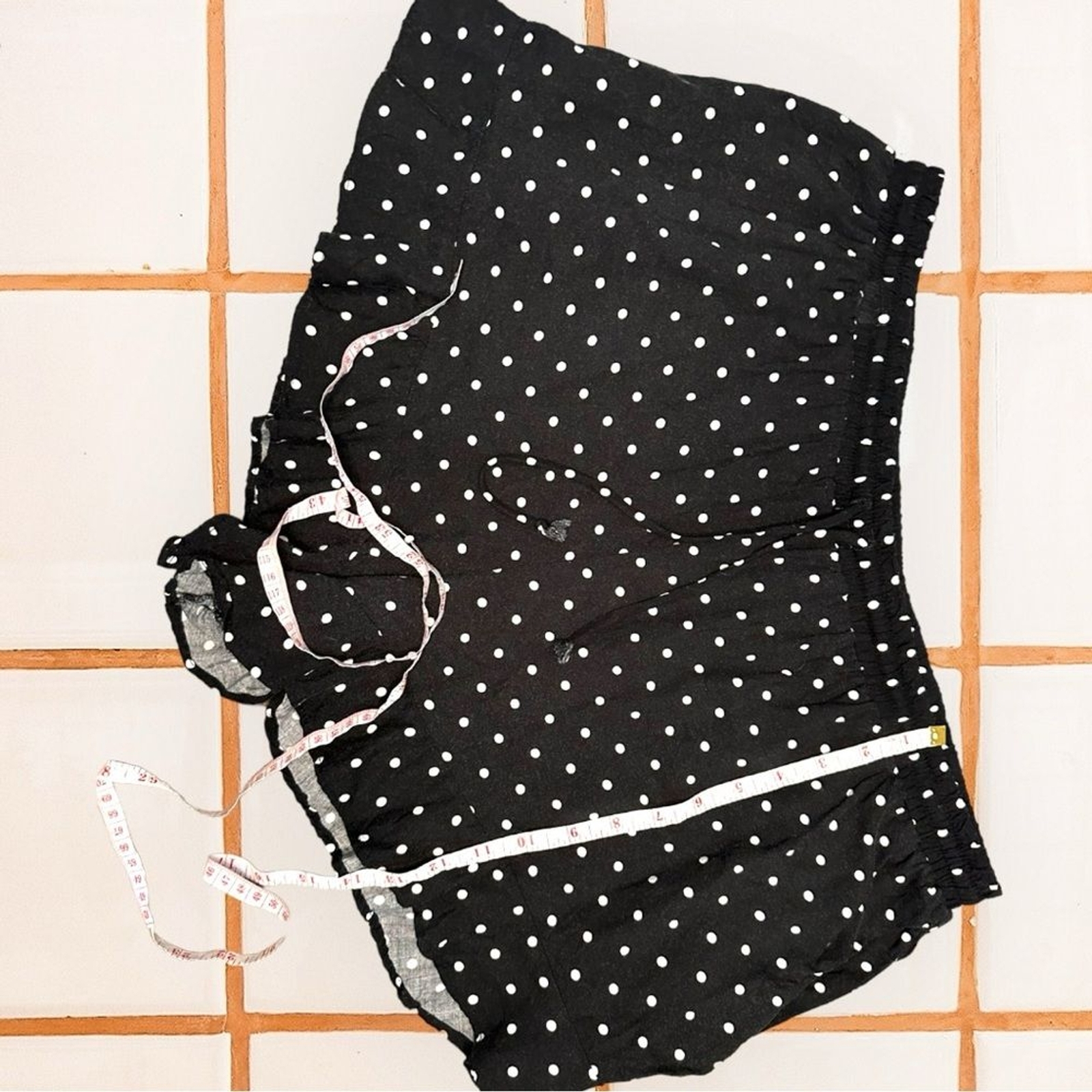 Mossimo 100% cotton black and white polka dot shorts with elastic waistband