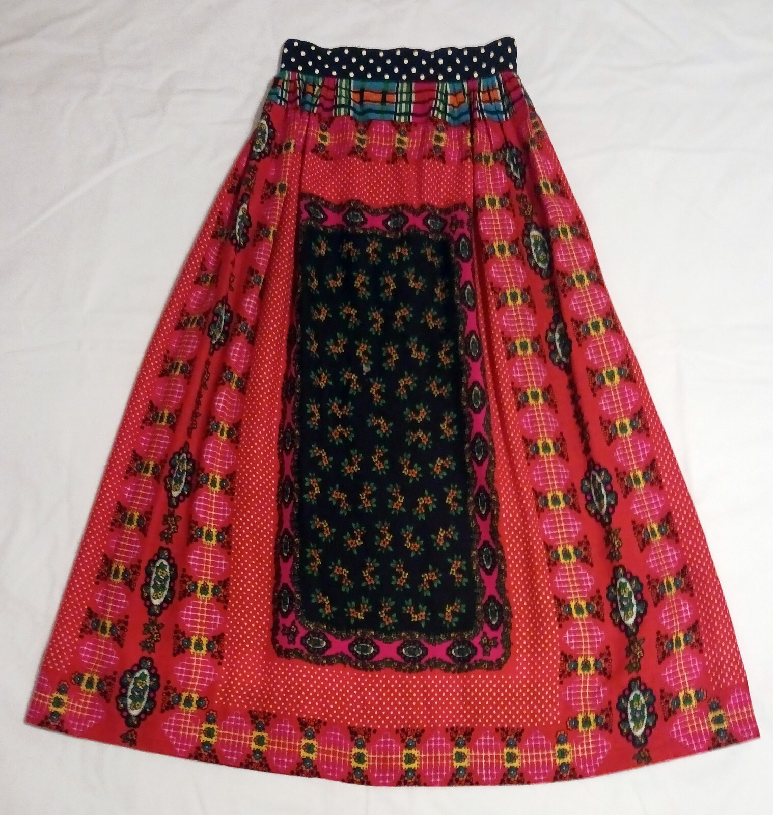BoHo Hippie 1970s Maxi Skirt Hot Pink Psychedelic Festival Wear MEASUREMENTS