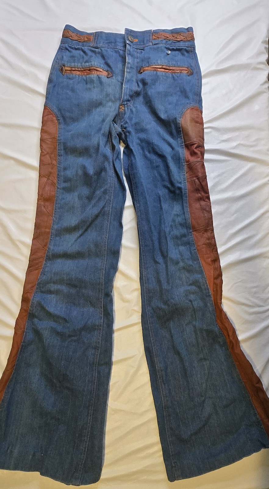Vintage 70’s Lee-Fur Denim Leather Panel Bell Bottom Jeans 29×34